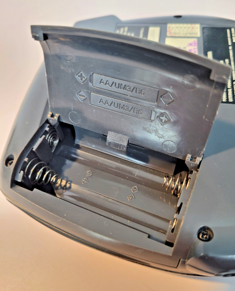 Vintage RCA RP-2300A Portable Personal Compact Disk CD Player with Bass Boost