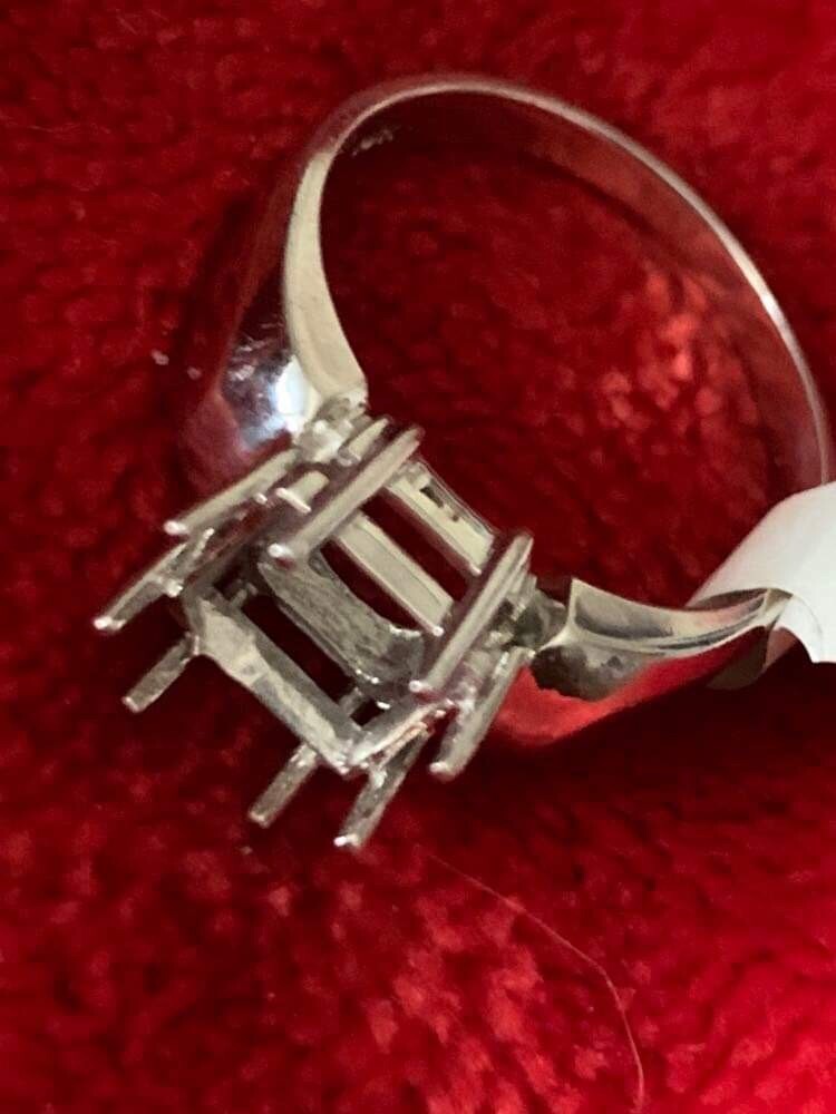 10kt White Gold 8x8mm Pc Ring Casting~Size 8
