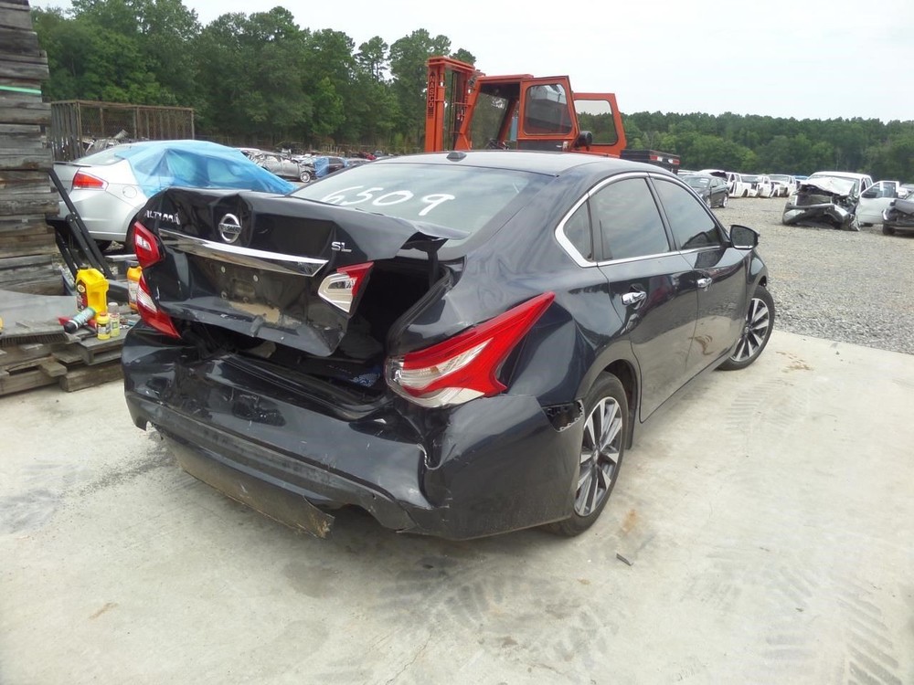 Camera/Projector Rear View Camera Lid Mounted Fits 16-18 ALTIMA