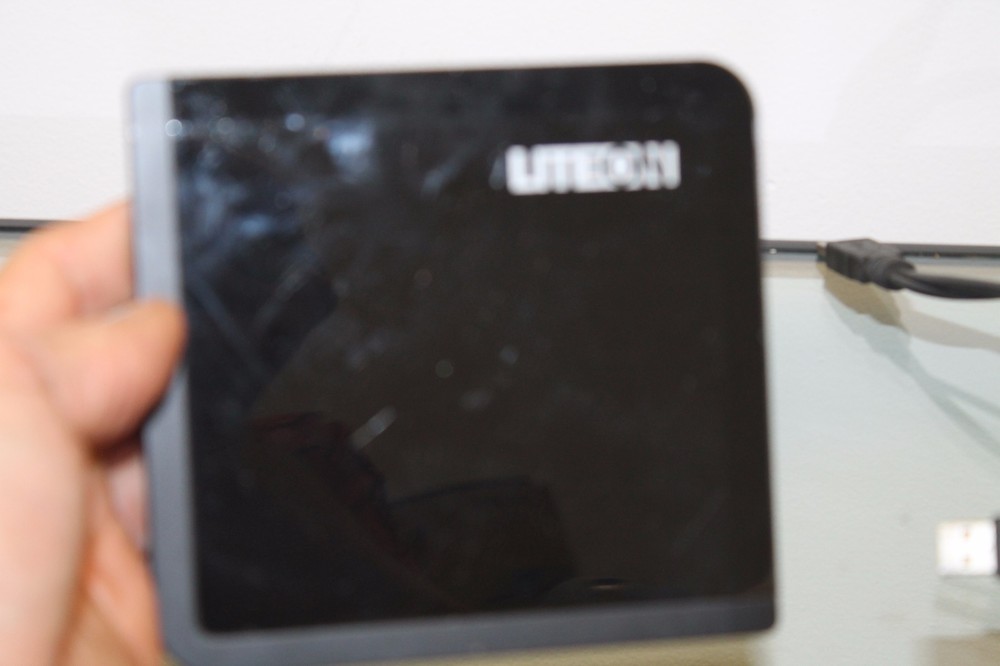 Lite On It External Slim DVD CD Writer ENAU108 Black