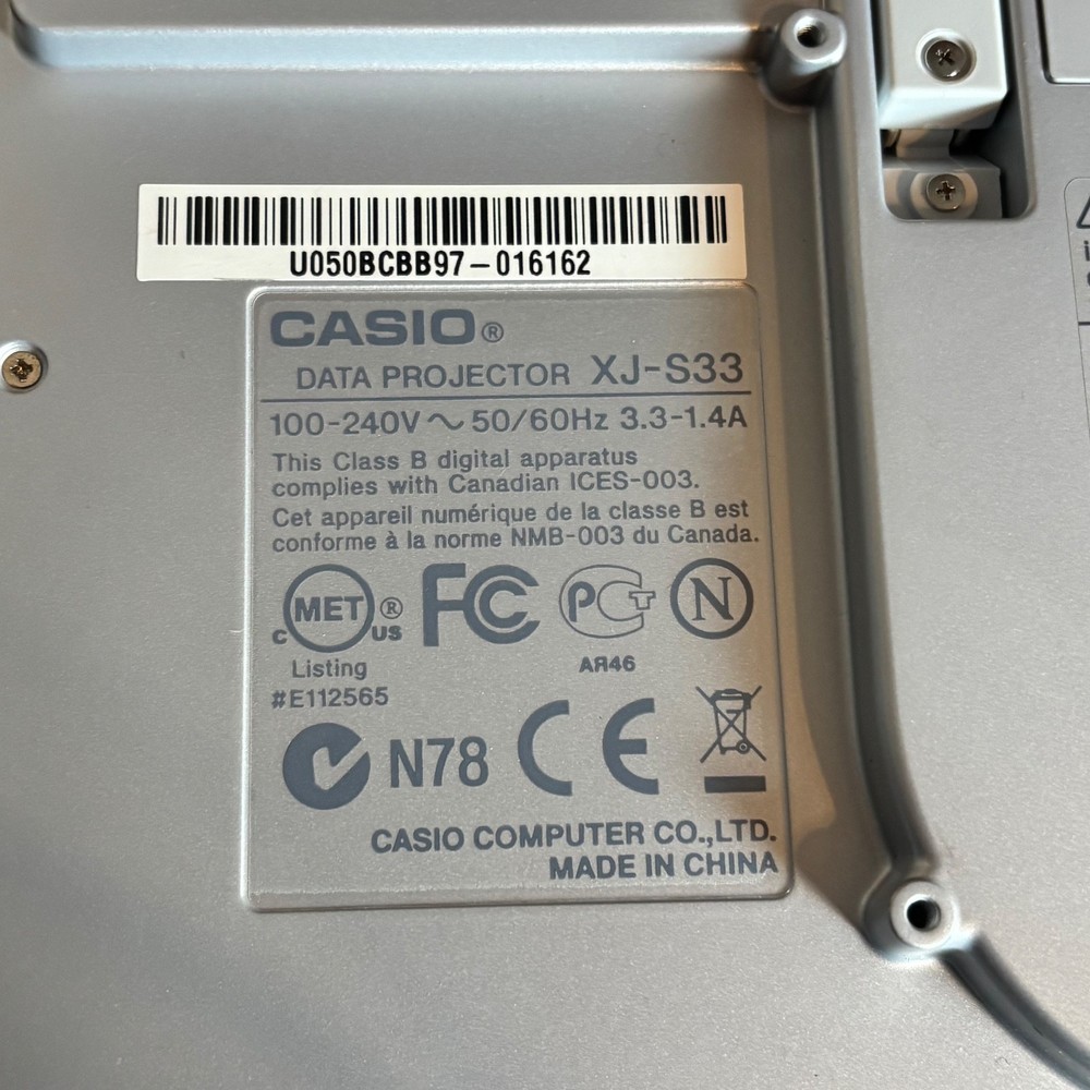 Casio XJ-S33 DLP Data Projector -Not Tested