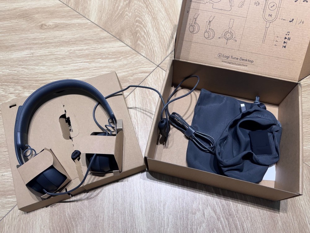 Logitech Zone Wired Noise Cancelling Headset, USB-C with USB-A Adapter - Graphit