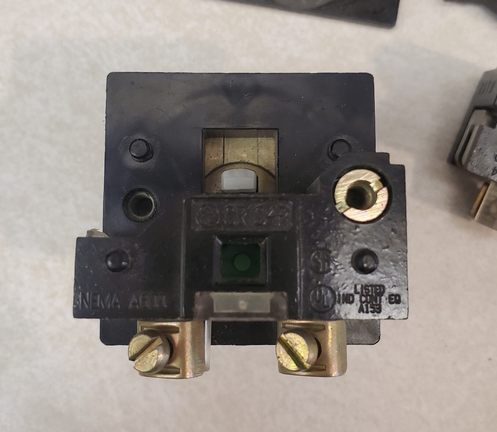 TYCO PRESTOMATIC Momentary Action Button Model Train Switch Button Lot