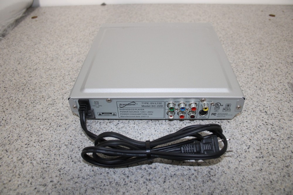 SuperSonic DVD / VCD / CD / MP3 Player SC-22D w/ remote