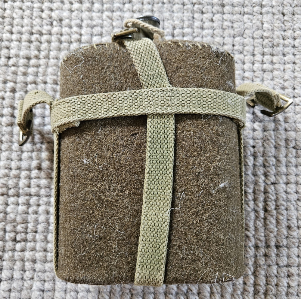 WW2 British Pattern 1937 Canteen With Carrier