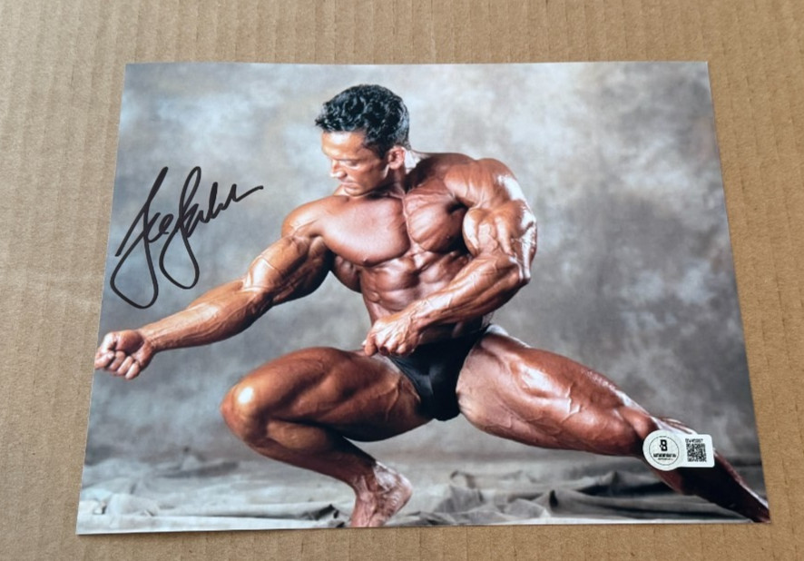 LEE LABRADA SIGNED BOBYBUILDER 8X10 PHOTO BECKETT CERTIFIED BAS #5