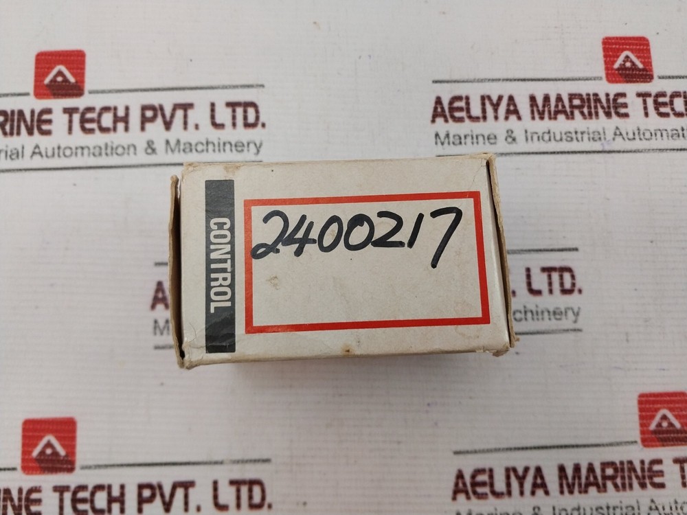 Cutler-Hammer 0277 Push Button Indicating Light