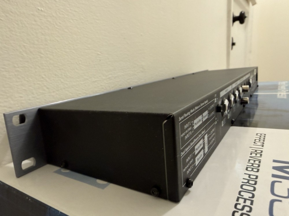 TC Electronic M350 Dual Engine Effects Processor Rack Mount w/ Power Cord WORKS