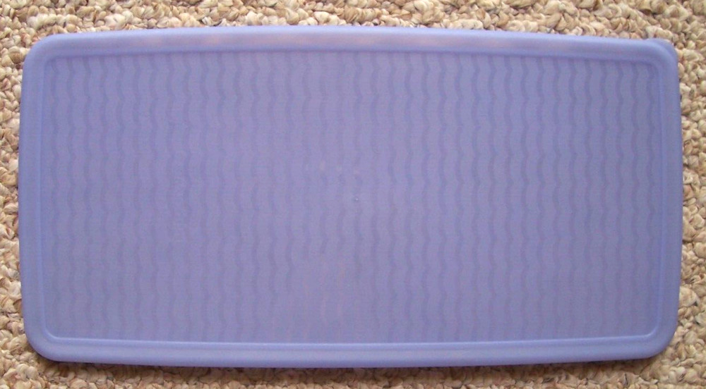 Tupperware FridgeSmart Refrigerator Container Replacement Light Blue Lid #4353B
