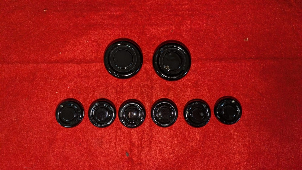 Hallicrafters SX-24 Knobs - Complete set