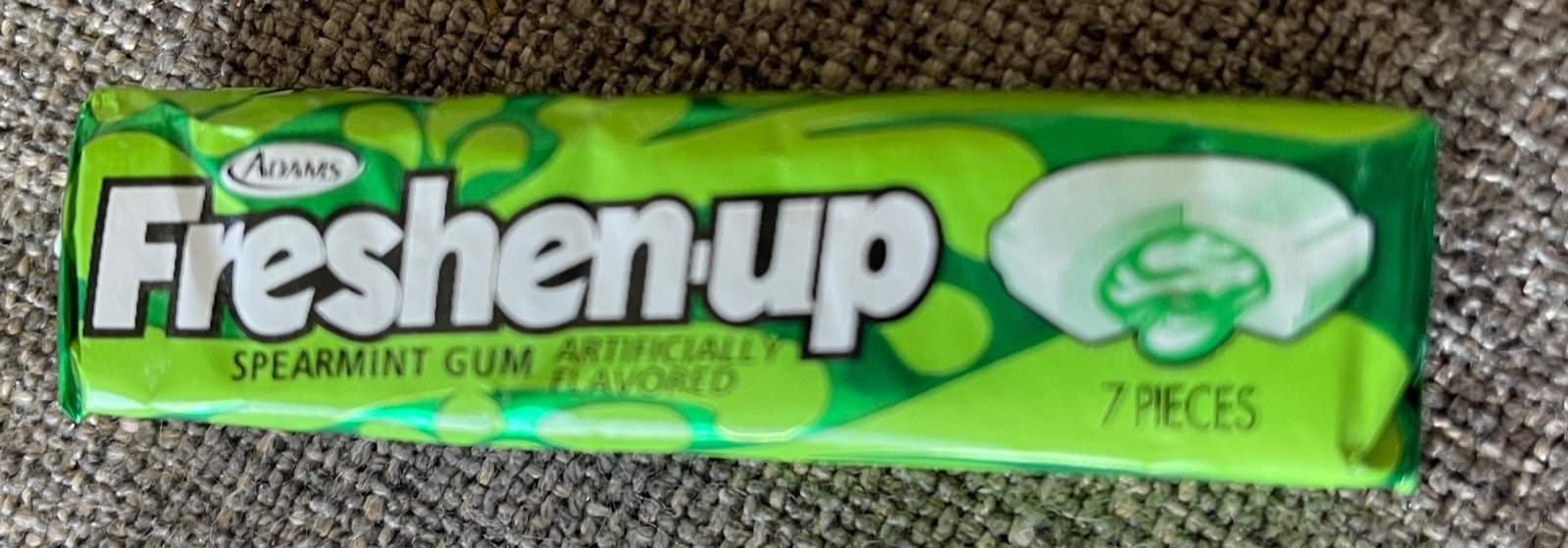 Vintage ADAMS FRESHEN-UP SPEARMINT GUM Unopened NOS