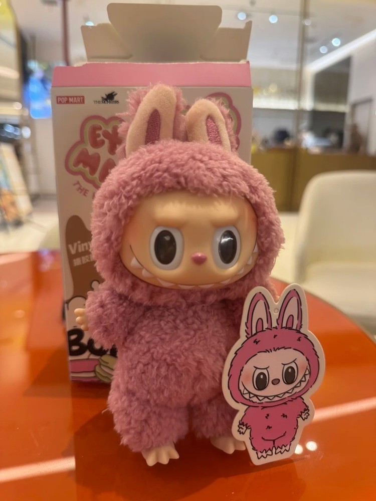 Authentic Collector's Edition Heart-Fluttering Macarons ‘Lychee Berry’ Clear Box