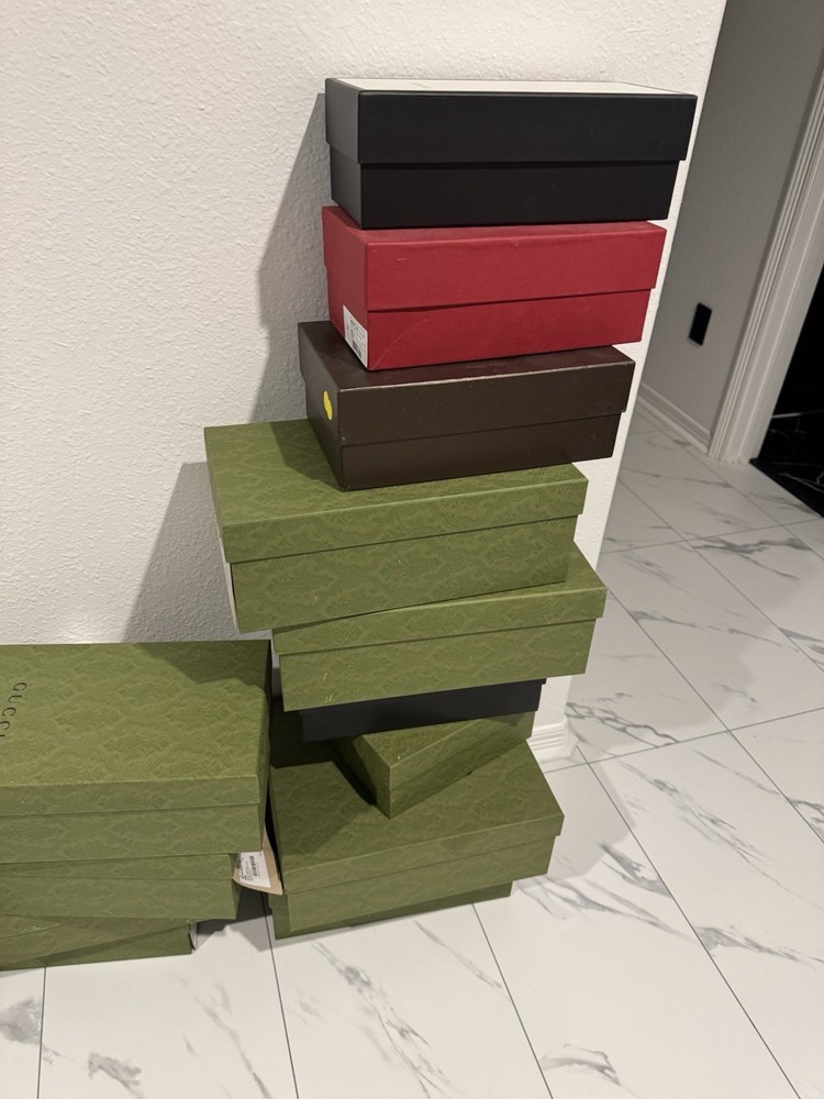 Empty Designers Gucci Boxes And Bags.