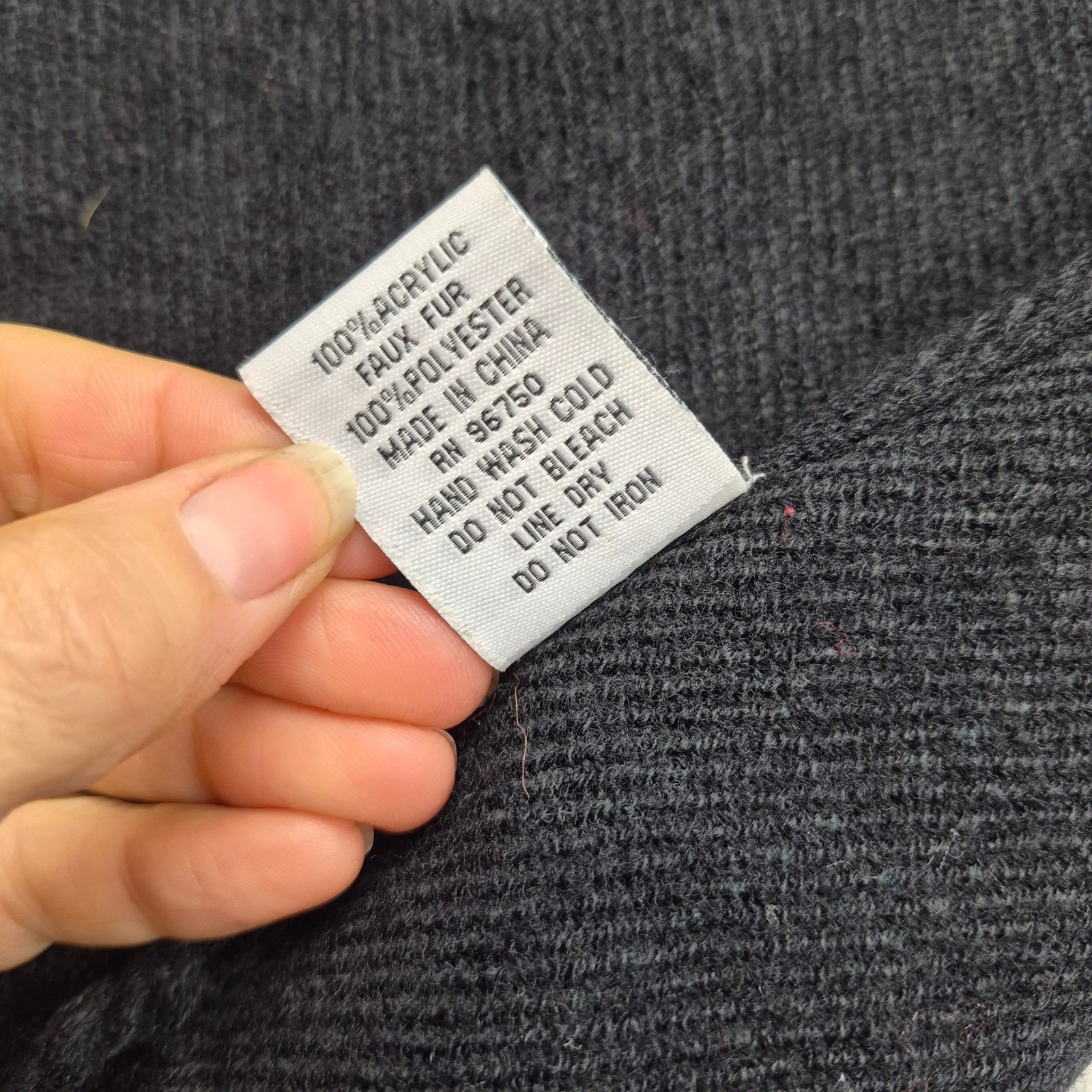 Jessica McClintock Faux Fur Trimmed Shawl Wrap Scarf Black Red Fringe One Size