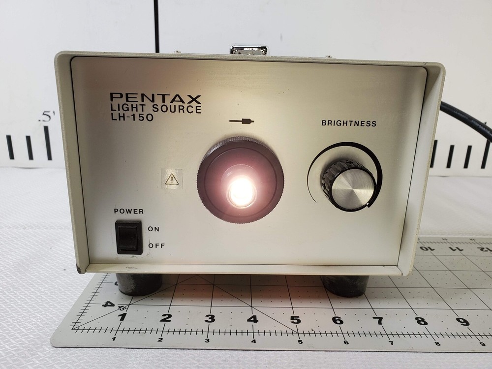 Pentax Lab Light Source LH-150