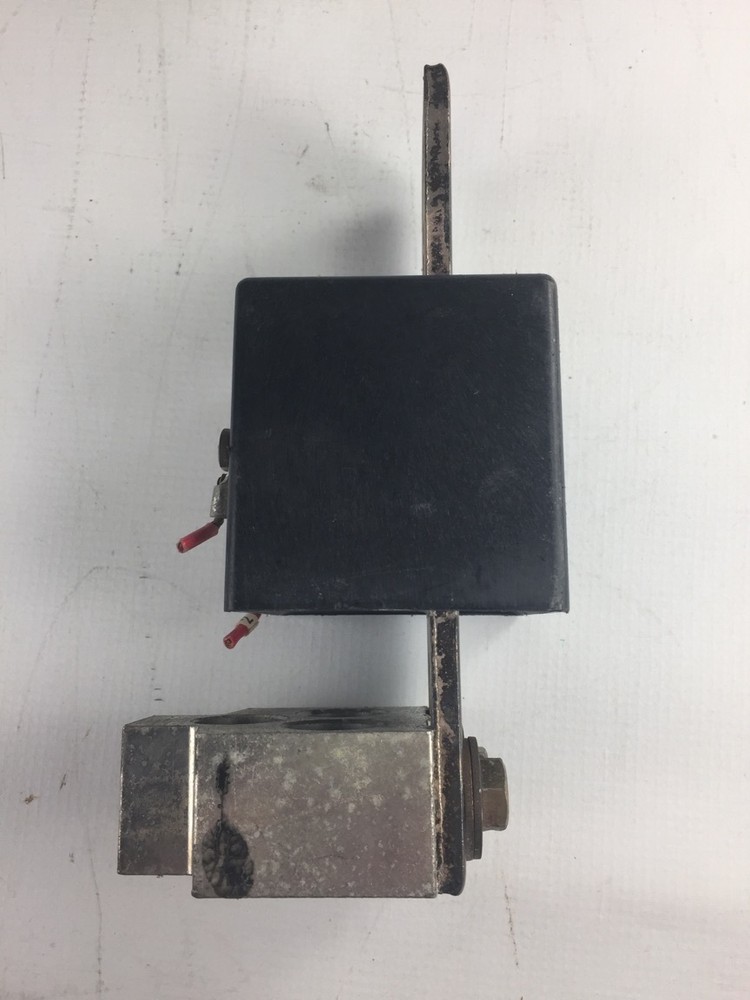 Square D LE4CT2 Neutral Current Transformer Series 1