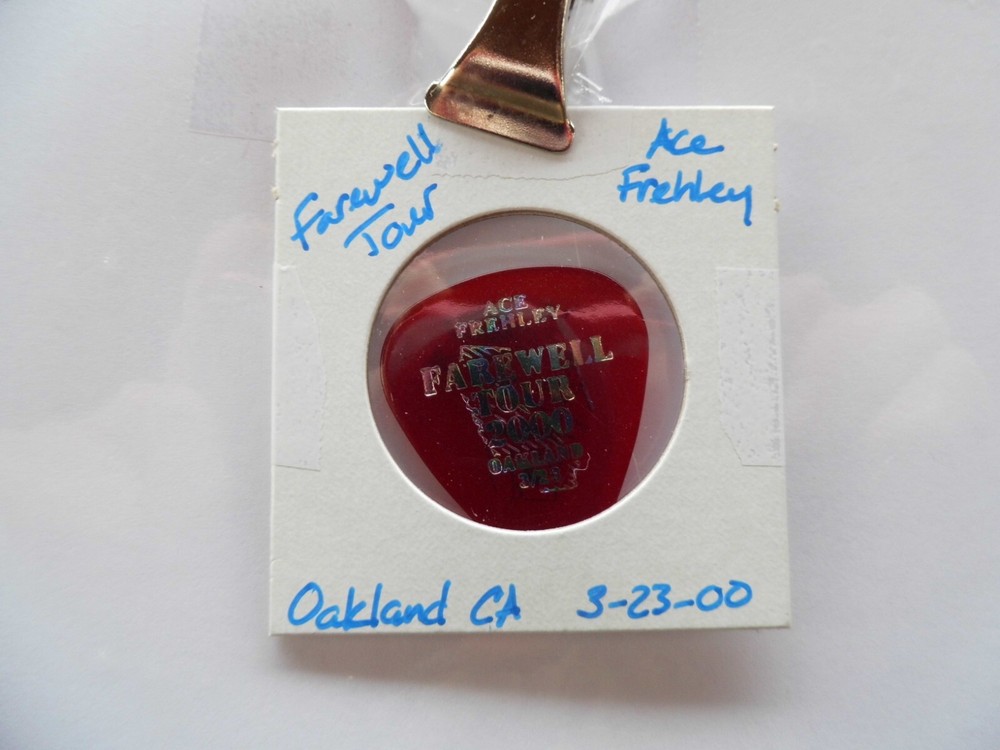 KISS "ACE FREHLEY" GUITAR PICK~3/23/00 READ DESCRIPTION  (3/8)