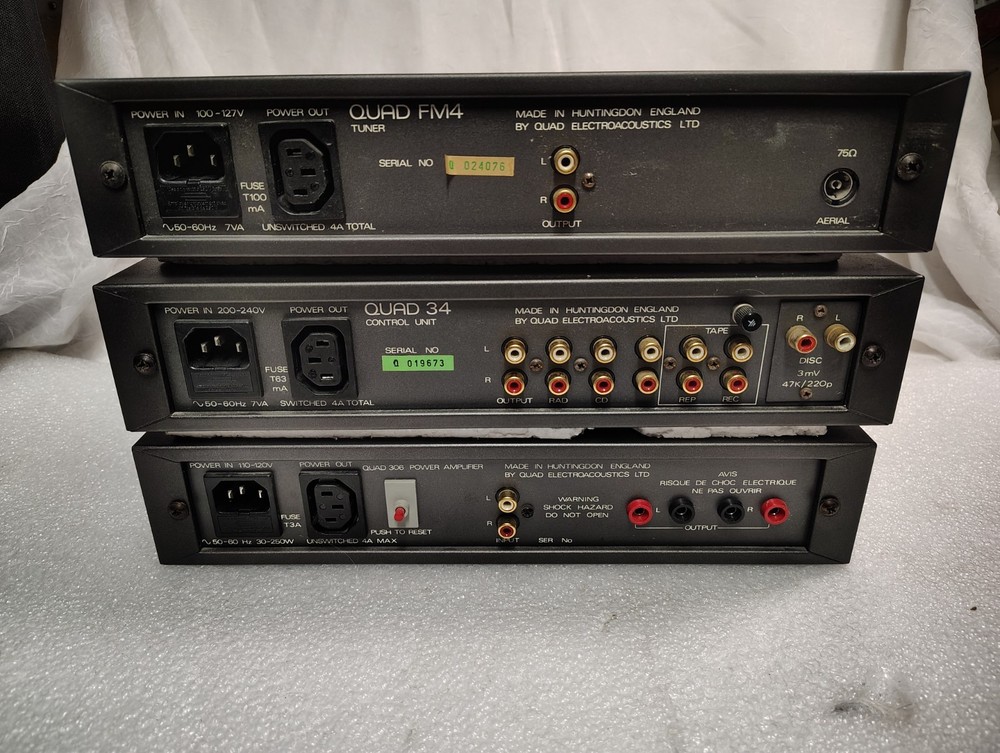 QUAD control unit 34, power amplifier 306 and Tuner FM4