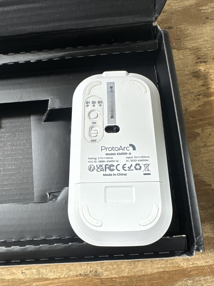 Backlit Bluetooth Keyboard/Mouse Combo - ProtoArc KM100-A WHITE SILVER