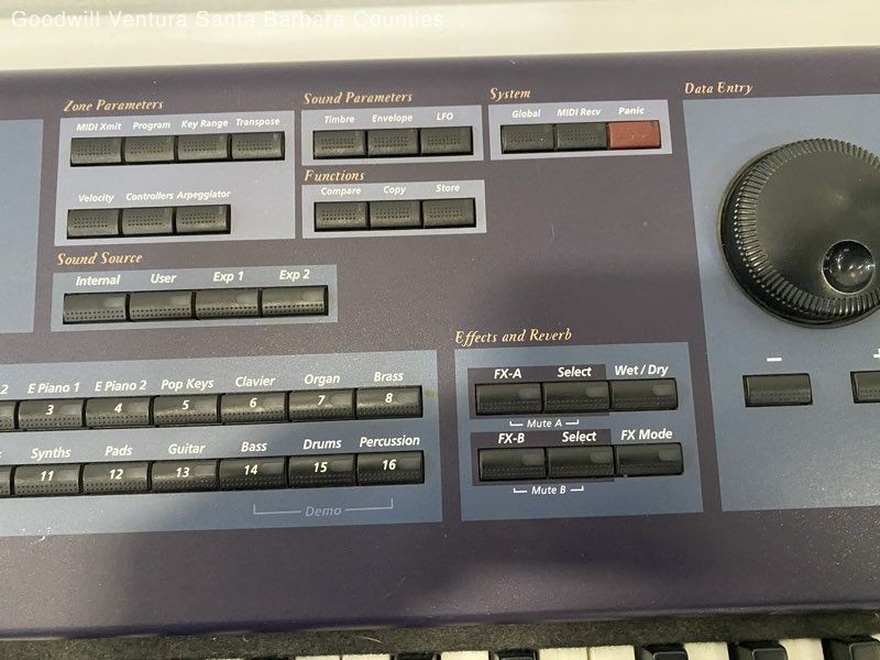 Kurzweil PC2x 88 Weighted Keys Performance Controller Keyboard - Read