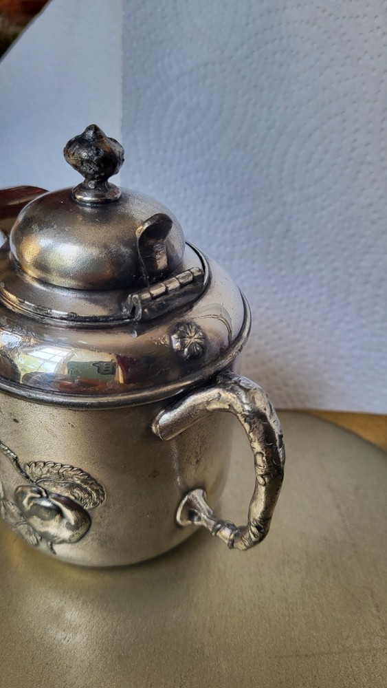 Pairpoint Silver Plate Fruit Engraved Creamer. 1S