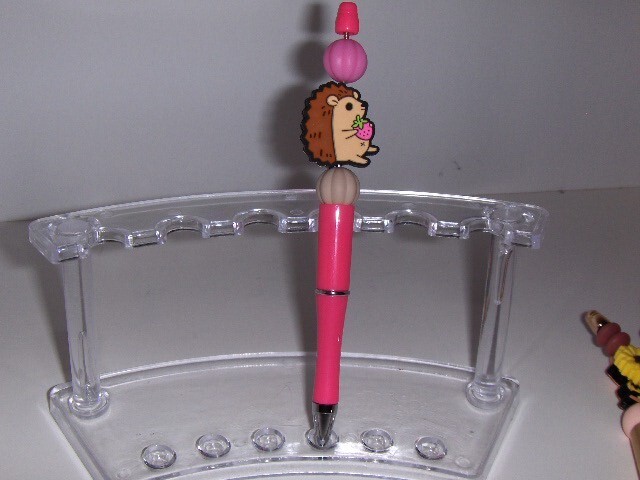 NEW - Pink Retractable pen -  Hedgehog