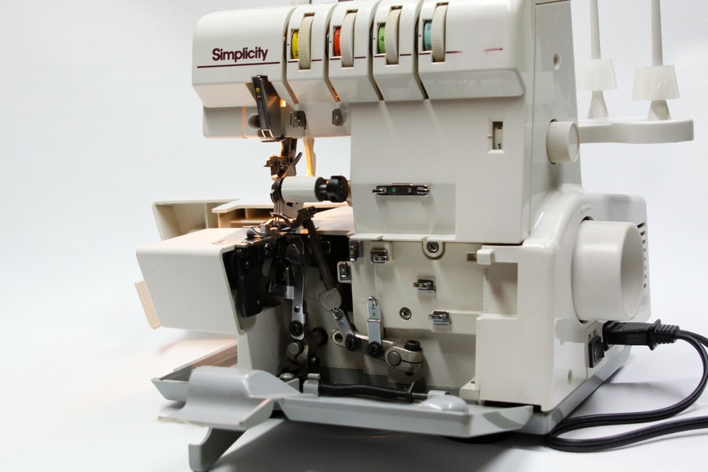 SIMPLICITY EASY LOOK SL804SP SERGE SERWING MACHINE