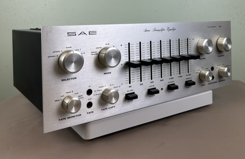 SAE MARK 1B STEREO PREAMPLIFIER COOL