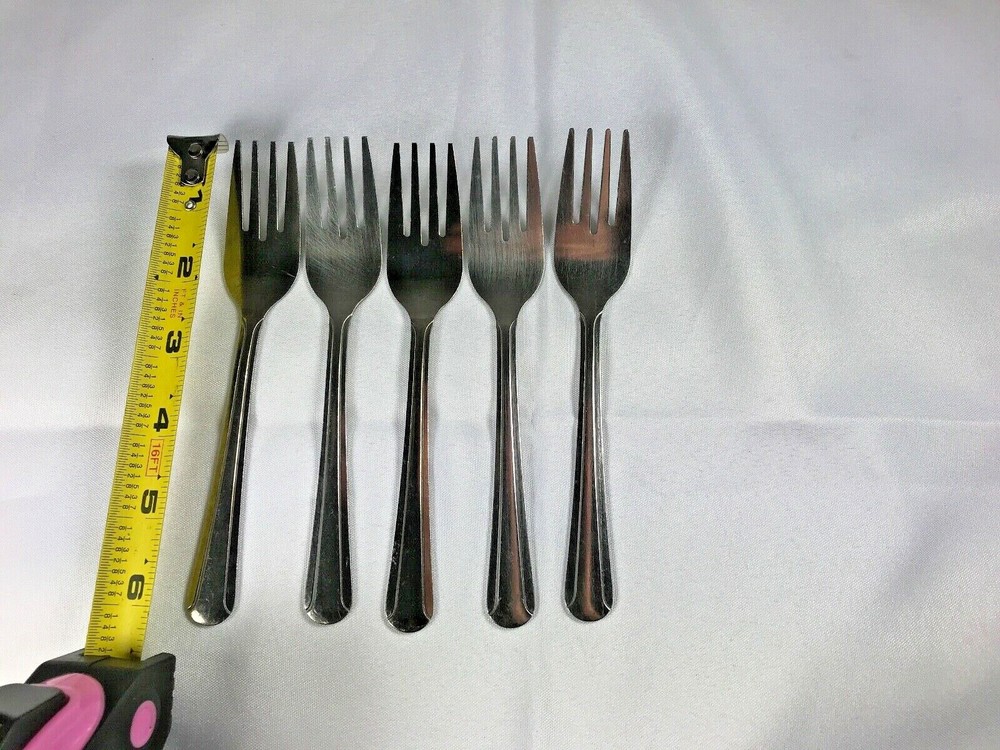 Set of 15 Qualite Dominion Silverware Dinner Flatware Serving for 5