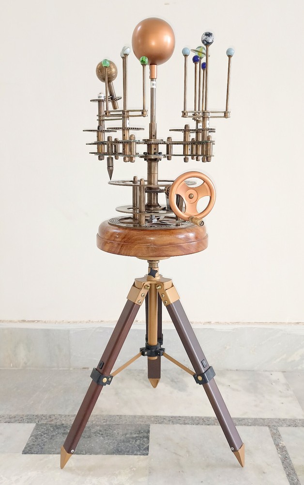 Solar System Celestial Model Fully Functional Antique Look Orrery Saturn Tripod