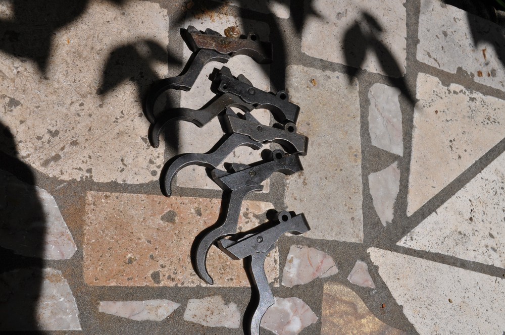 Springfield 1903 trigger assembly, serrated trigger, one only.