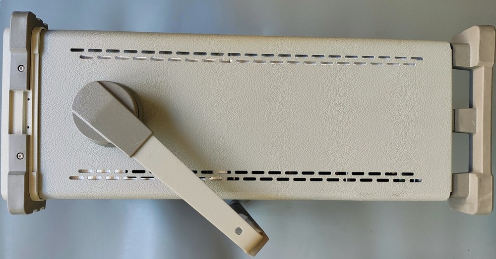 HP 8594E Spectrum Analyzer