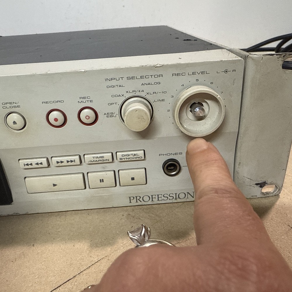 Fostex CR300 Professional Compact Disc Recorder