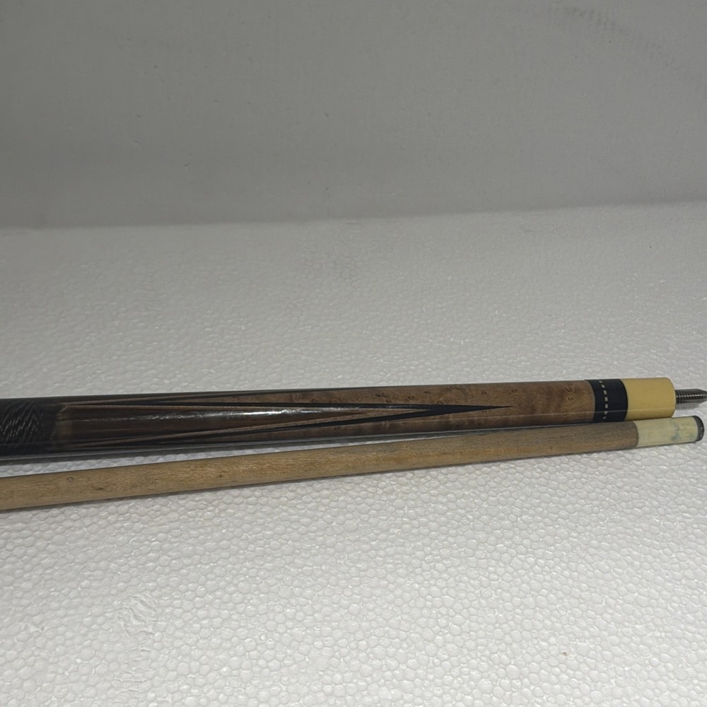 Used PADICO billiard cue 58”