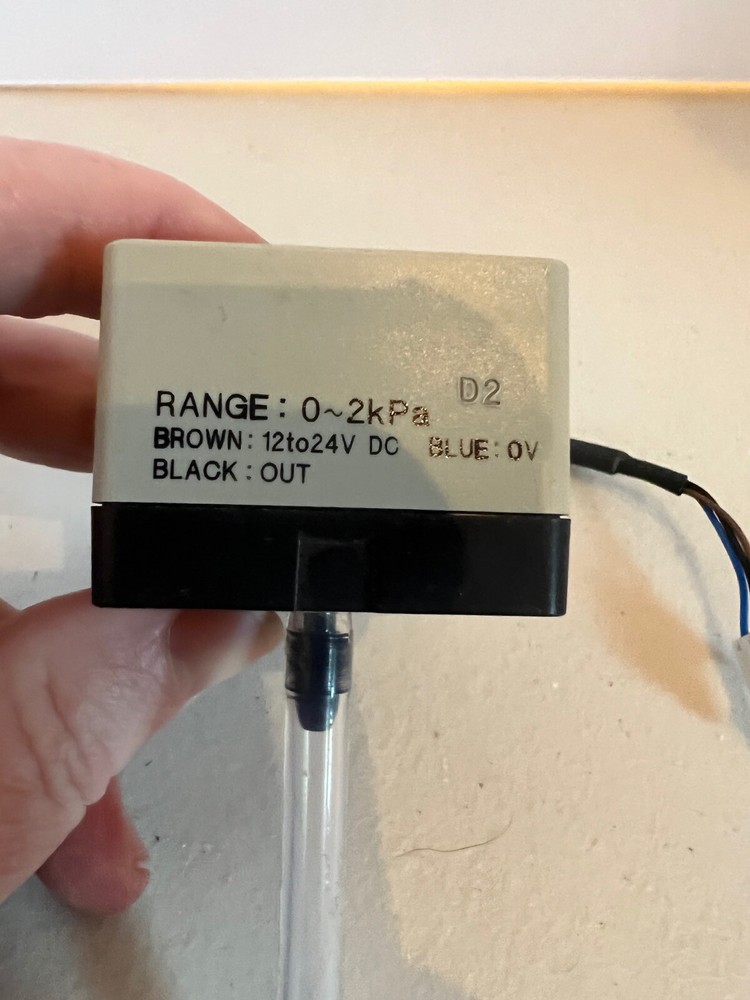 SUNX DP-M2 Digital Pressure Switch Controller Panel Mount 0-2kPa 12-24VDC Japan