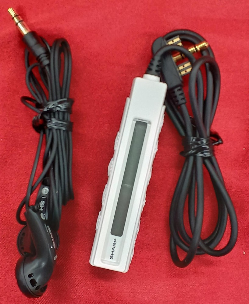 Portable MD Player Model MD ST500 SHARP