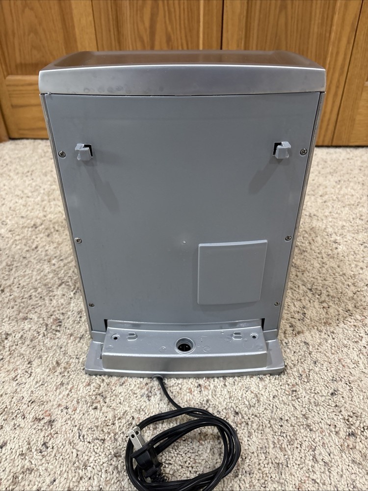 Cuisinart EM-200 Espresso Maker - Machine Only - Working