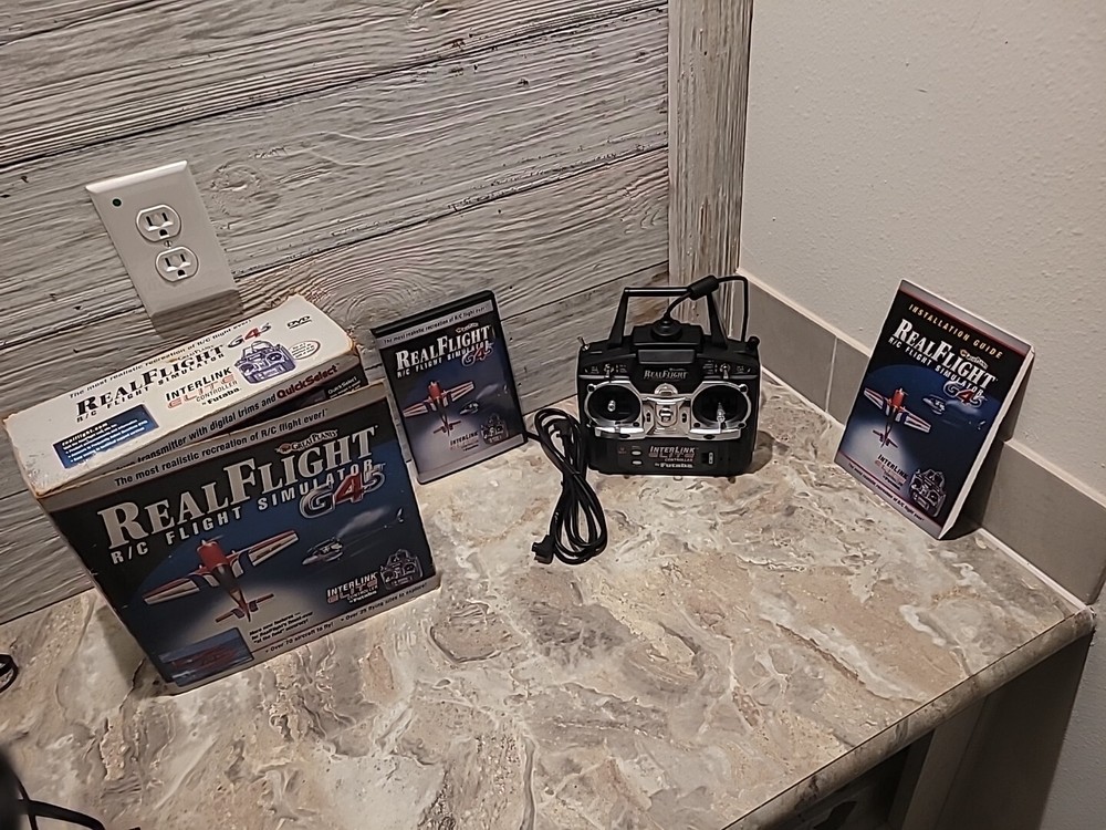 Great Planes Real Flight R/C Flight Simulator G45 USB Controller Lightly