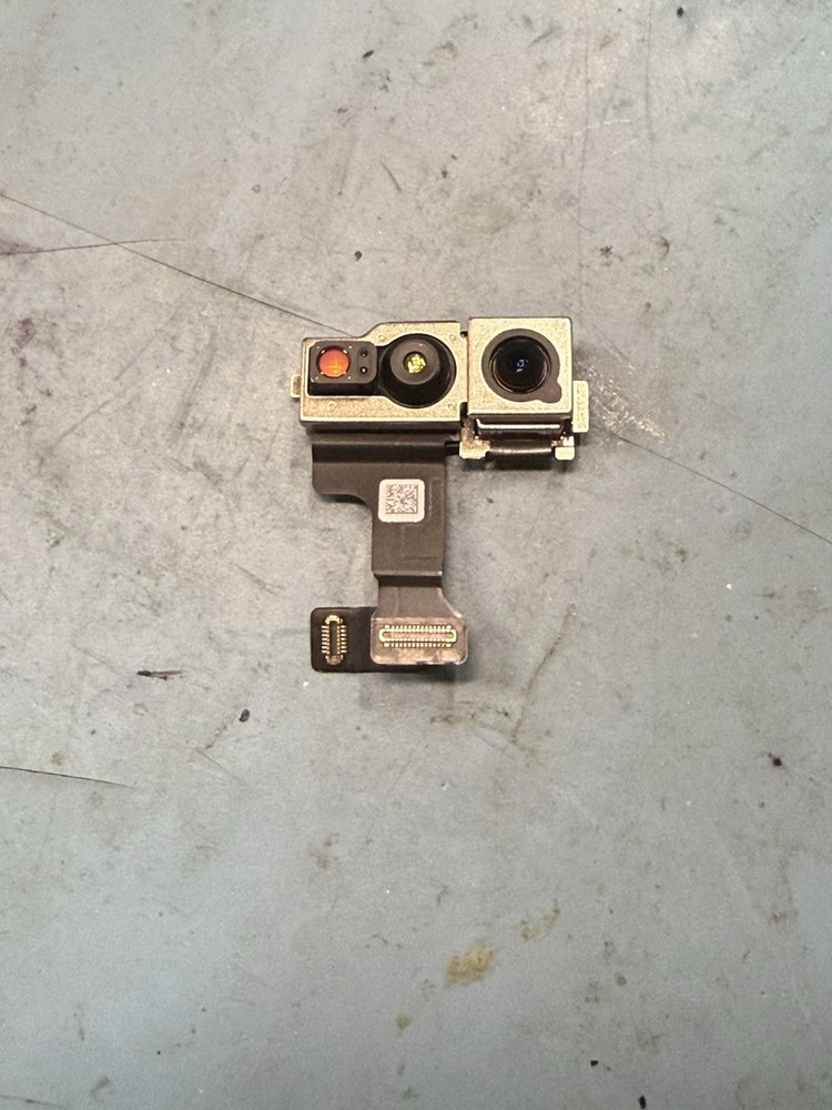 Front Facing Selfie Camera Replacement for iPhone 16