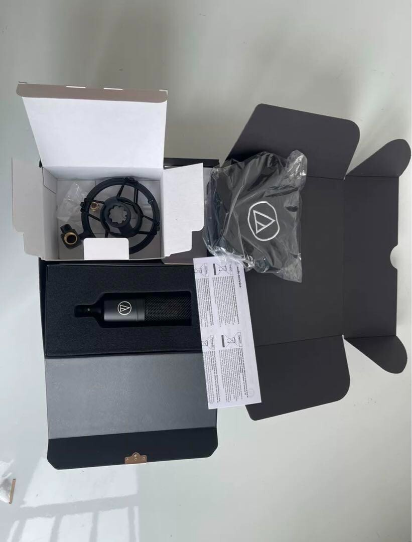 Audio-Technica AT4040 Cardioid Condenser Microphone New