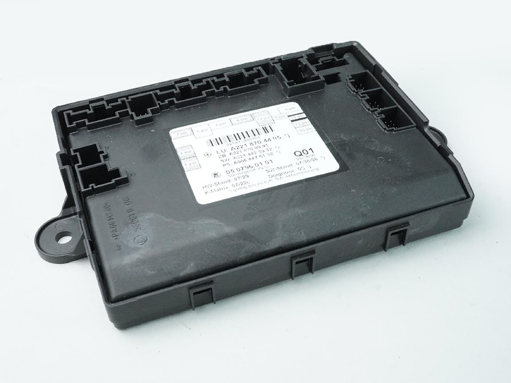 2007 - 2013 Mercedes Benz S Class W221 Door Control Module Computer Lh Front
