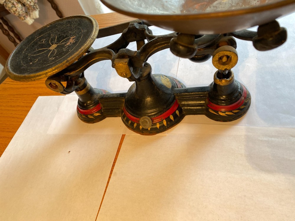 KITCHEN BALANCE WEIGHT SCALE ANTIQUE