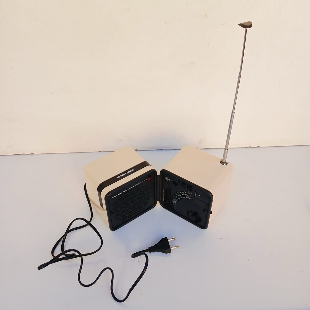 Brionvega Cube Radio