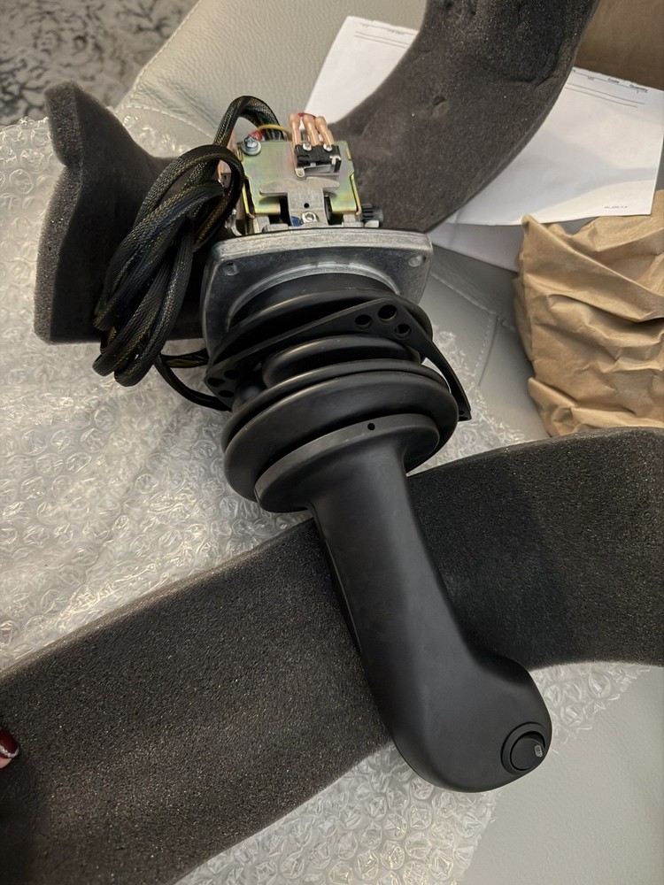 Terex rh DOUBLE AXIS CONTROLLER JOYSTICK right HAND CONTROL JS8 TYPE OEM