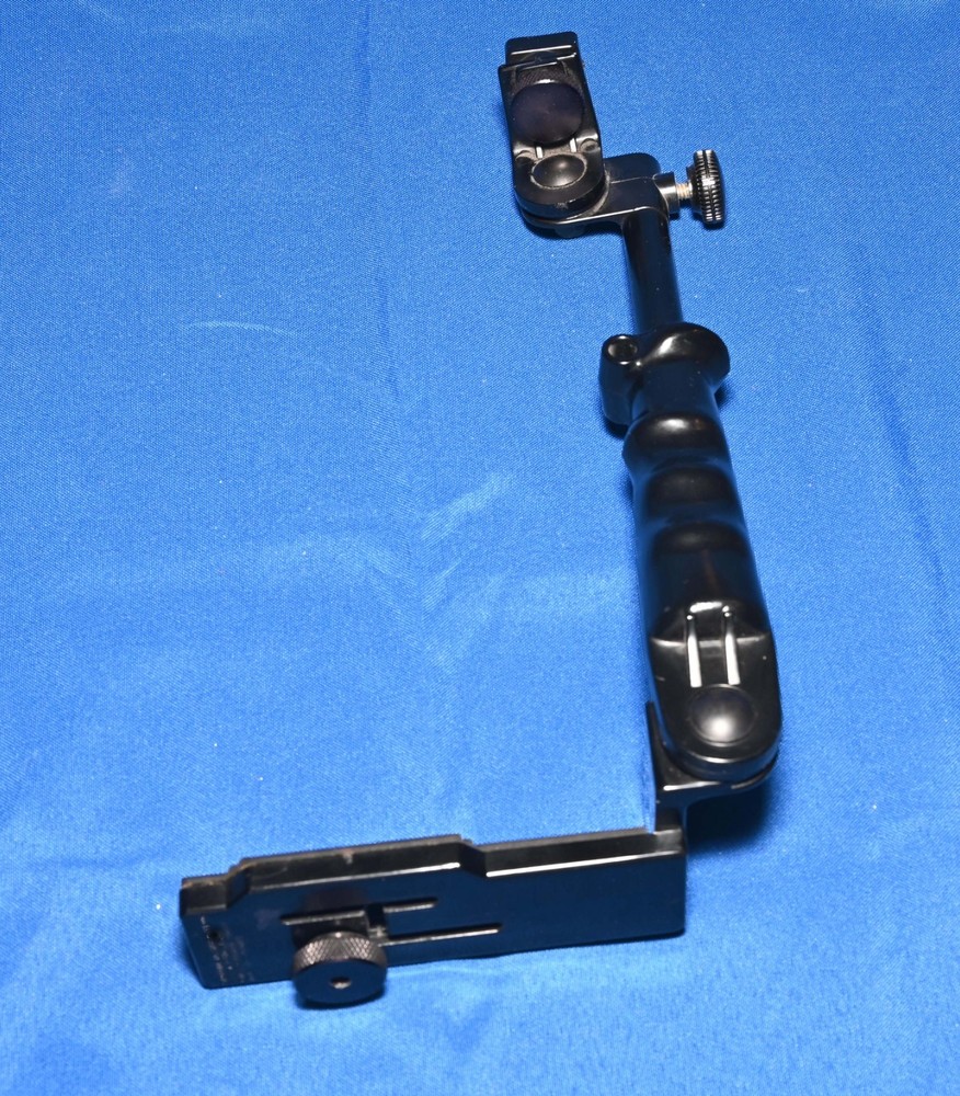 Siegelite Off Camera Tilting Flash Bracket