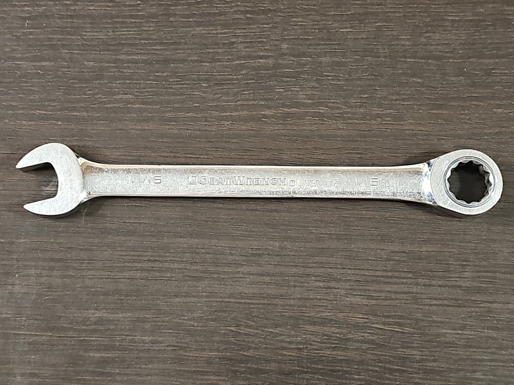 GearWrench 11/16" -Code D- 12 Point Ratcheting Combination Wrench