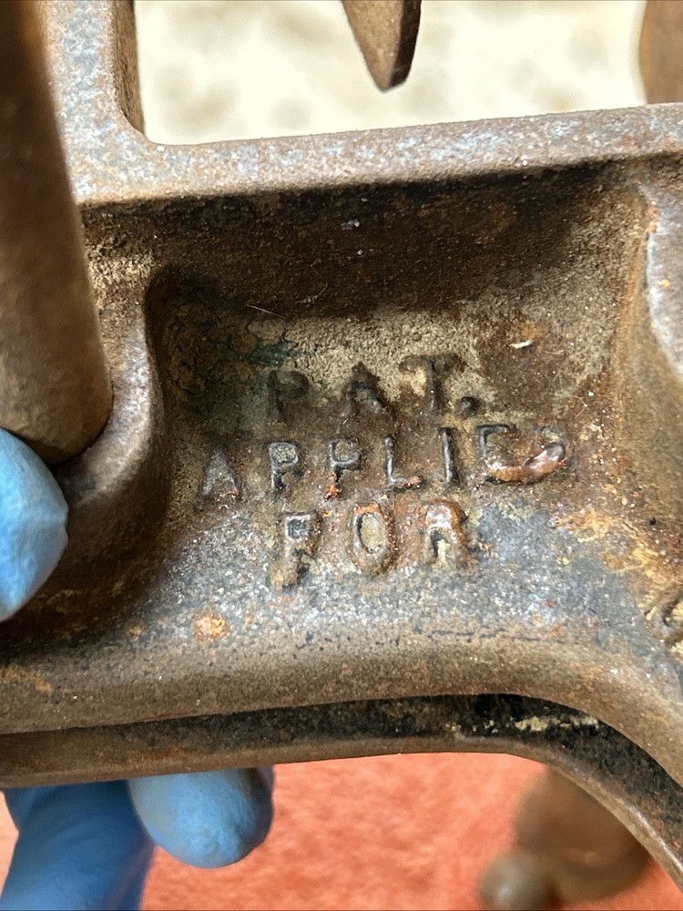 Antique Bench Vice