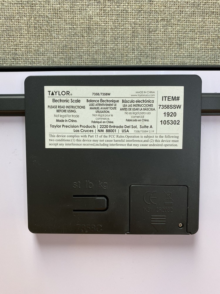 Taylor Digital Black And White Scale