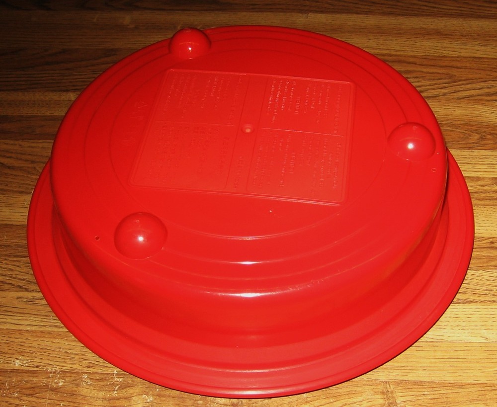 Range Mate Microwave Cooker With 2 Inserts/Red & White/NO BOOK/Light Use