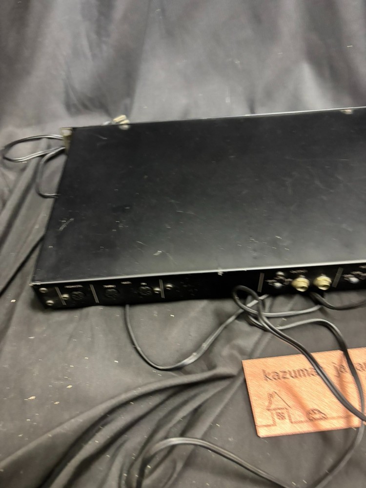 Yamaha SPX90 Digital Multi Effects Processor Powers On Needs repair Display